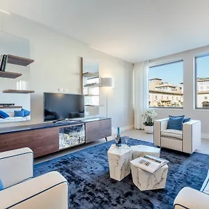 Luxury Blue River By Mmega Apartment